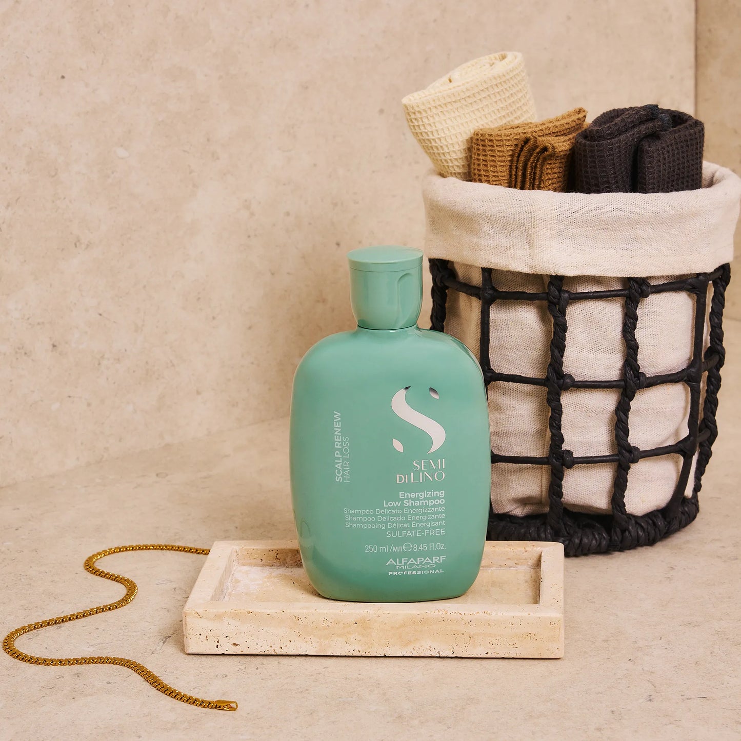 Semi Di Lino Scalp | Energizing Low Shampoo 8.45 Oz